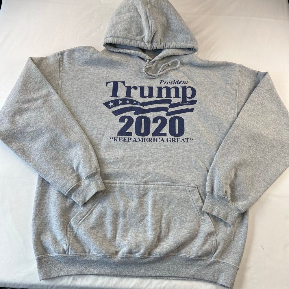Trump 2020 Keep America Great Gray hooded sweatshirt men’s size Large AAA Tag